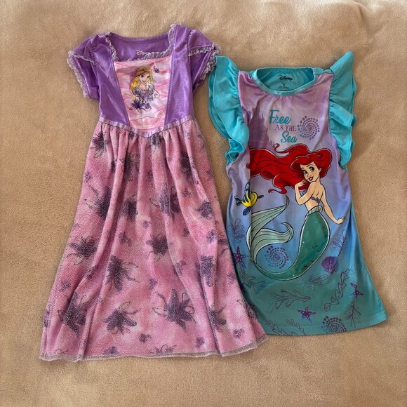 DISNEY CHARACTER NIGHTGOWNS Set of 2 in Toddler Size 5 - Picture 1 of 2